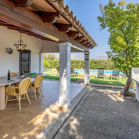 Isabel Mallorca Villa Pollenca